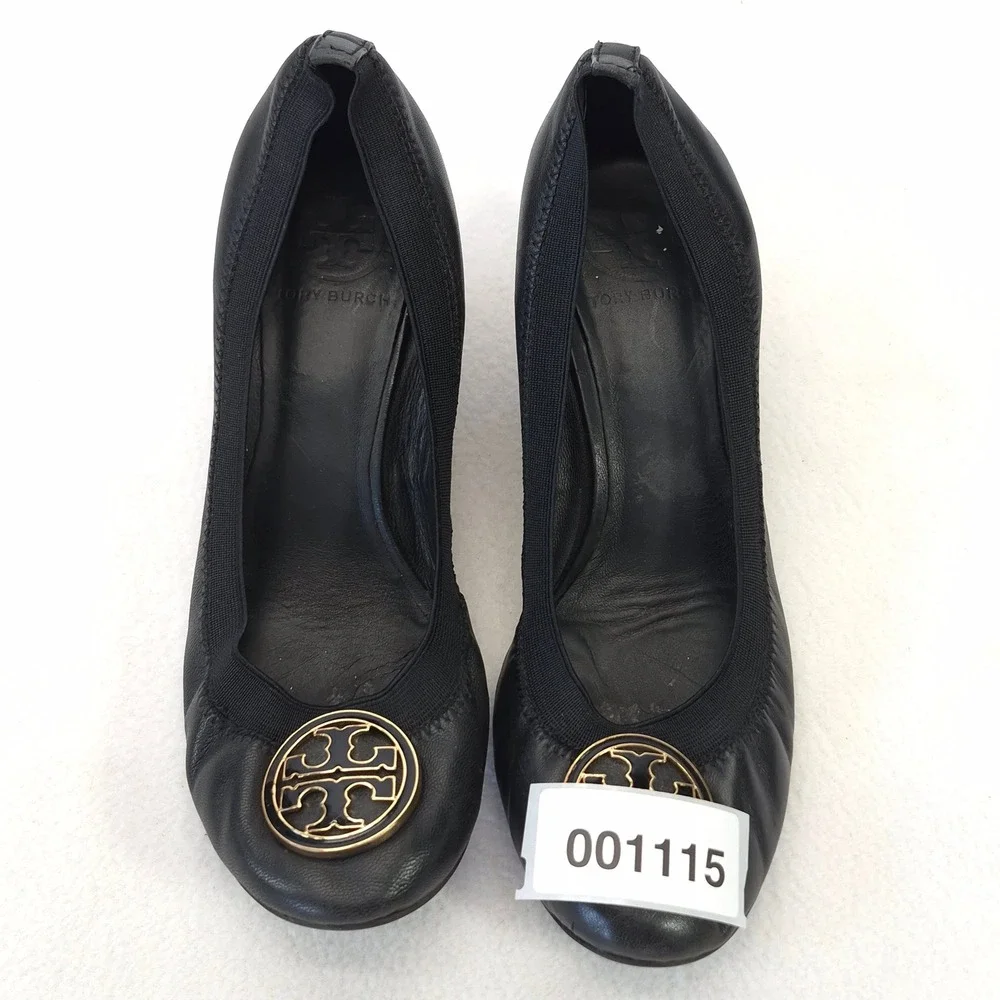 Tory Burch Sally Wedge Black Leather Gold Logo Medallion Pumps Heels 8.5